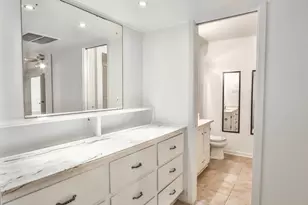 2009 Stoney Brook Dr, Houston, TX 77063 - Photo 16