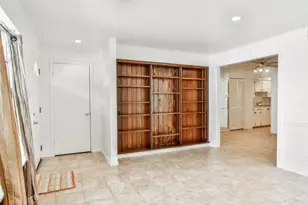2009 Stoney Brook Dr, Houston, TX 77063 - Photo 6