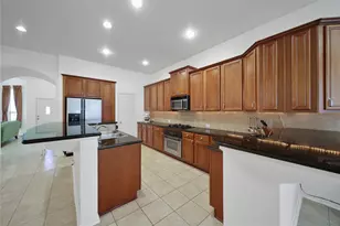 3330 Knollcrest Ln, Pearland, TX 77584 - Photo 6