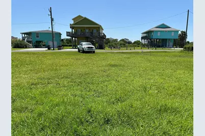 000 Sand Dune, Crystal Beach, TX 77650 - Photo 4