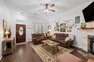 11366 Glenforest Dr, Montgomery, TX 77356 - Photo 2