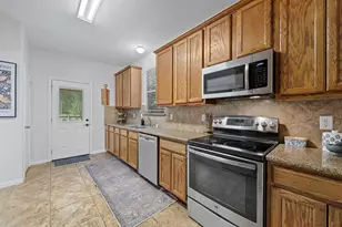 11366 Glenforest Dr, Montgomery, TX 77356 - Photo 6
