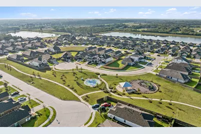 1026 Garnet Star Drive, La Marque, TX 77568 - Photo 12