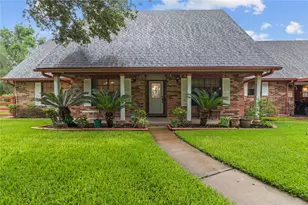 2054 Linda Ln, Pearland, TX 77584 - Photo 1