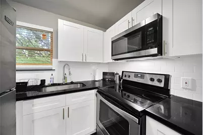 1953 Dryden Street #4, Houston, TX 77030 - Photo 1