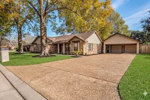 12510 Old River Dr, Mont Belvieu, TX 77523 - Photo 2