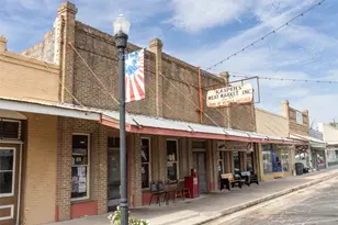 210 W Grange St, Weimar, TX 78962 - Photo 28