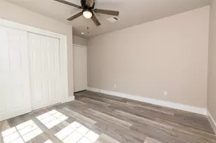 210 W Grange St, Weimar, TX 78962 - Photo 8