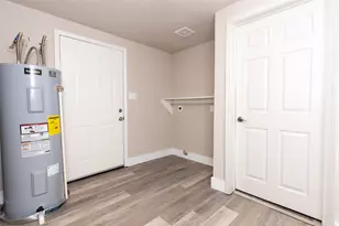 210 W Grange St, Weimar, TX 78962 - Photo 20