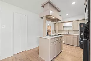 19415 Enchanted Oaks Dr, Spring, TX 77388 - Photo 8