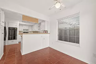 1414 Hitherfield Dr, Sugar Land, TX 77498 - Photo 14