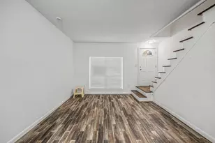 830 Threadneedle St, Houston, TX 77079 - Photo 4