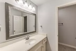 1722 Redwing Bluff Dr, Houston, TX 77009 - Photo 20