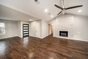 1907 Ashford Hollow Ln, Houston, TX 77077 - Photo 10