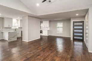 1907 Ashford Hollow Ln, Houston, TX 77077 - Photo 10