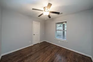 1907 Ashford Hollow Ln, Houston, TX 77077 - Photo 18