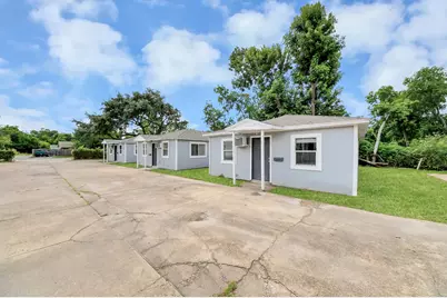 3914 Hoffman St Street #C, Houston, TX 77026 - Photo 2