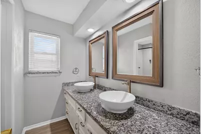 7614 Rollingbrook Drive, Houston, TX 77071 - Photo 30