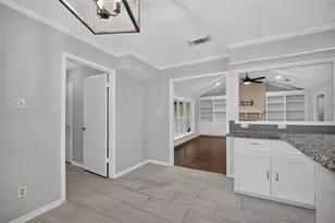 7614 Rollingbrook Dr, Houston, TX 77071 - Photo 16