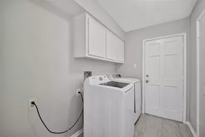 7614 Rollingbrook Drive, Houston, TX 77071 - Photo 26