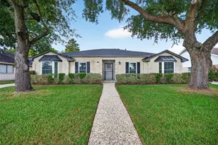 7614 Rollingbrook Dr, Houston, TX 77071 - Photo 1