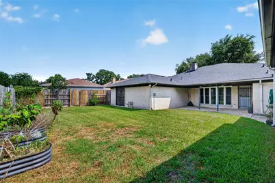 7614 Rollingbrook Drive, Houston, TX 77071 - Photo 44