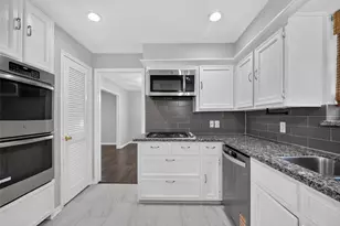7614 Rollingbrook Dr, Houston, TX 77071 - Photo 22