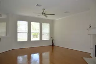 218 Heathbrook Ln, Houston, TX 77094 - Photo 8