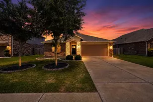 19115 Shoreside Terrace Dr, Manvel, TX 77578 - Photo 2