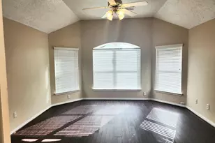 11306 Palm Bay St, Pearland, TX 77584 - Photo 10