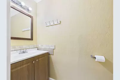 1213 W Sidnor Street, Alvin, TX 77511 - Photo 18