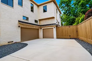 2341 Maroneal St, Houston, TX 77030 - Photo 40