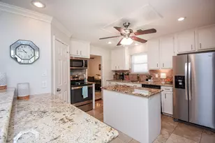 2930 Kevin Ln, Houston, TX 77043 - Photo 4