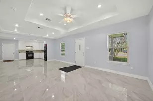 6928 Apache St, Houston, TX 77028 - Photo 8