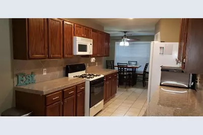 205 Sharnoll Circle, League City, TX 77573 - Photo 4
