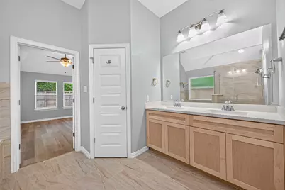 2805 Bretton Woods Dr, Conroe, TX 77301 - Photo 10
