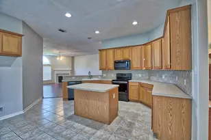 6715 Village Bridge Dr, Humble, TX 77346 - Photo 10