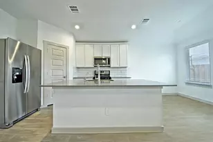 7923 Suffolk Vly Ln, Rosharon, TX 77583 - Photo 6