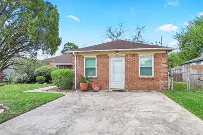 5405 Hazel Street, Baytown, TX 77521 - Photo 2