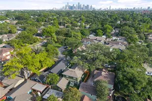 1111 Le Green St, Houston, TX 77009 - Photo 8