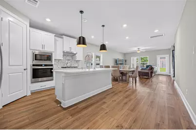 7046 Lauren Oak Drive, Conroe, TX 77304 - Photo 10