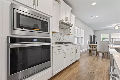 7046 Lauren Oak Drive, Conroe, TX 77304 - Photo 14
