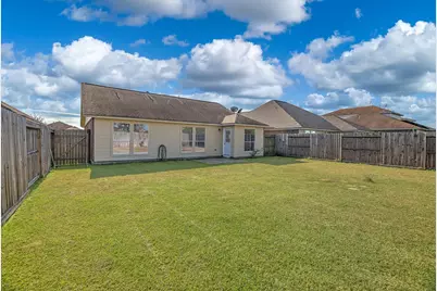 119 Horn Court, Baytown, TX 77523 - Photo 34