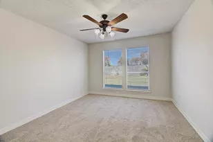 119 Horn Ct, Baytown, TX 77523 - Photo 16