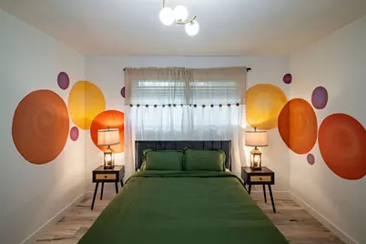 5918 Lattimer Drive, Houston, TX 77035 - Photo 12