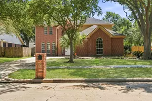 1925 Lori Ct, Seabrook, TX 77586 - Photo 2