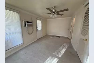 5501 Malmedy Road, Houston, TX 77033 - Photo 12