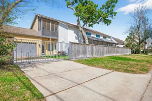 7703 Janak Dr, Houston, TX 77055 - Photo 44