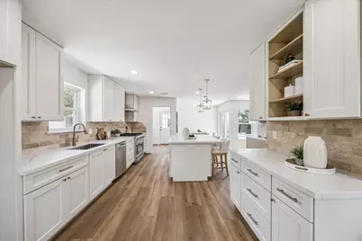 2706 Bernadette Lane, Houston, TX 77043 - Photo 18