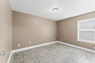 5646 Belmark St, Houston, TX 77033 - Photo 14